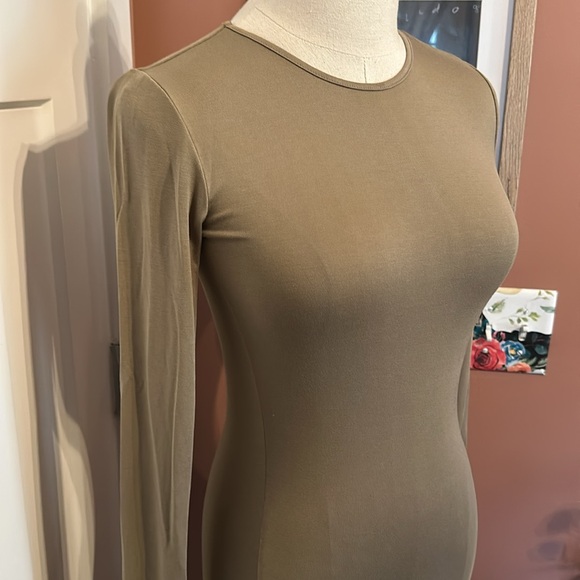 SKIMS | Fits Everybody | khaki | long sleeve | crewneck modal blend | XS | dress - Picture 4 of 13